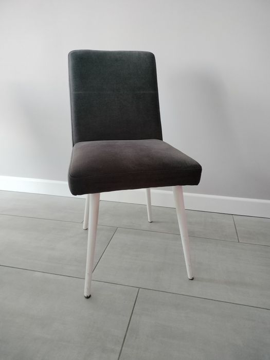 Krzesła bardzo wygodne