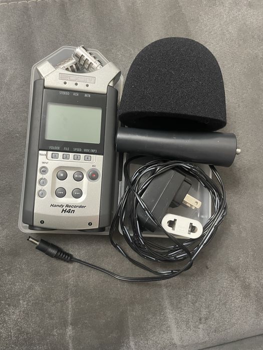 Рекордер-аудиоинтерфейс Zoom h4n