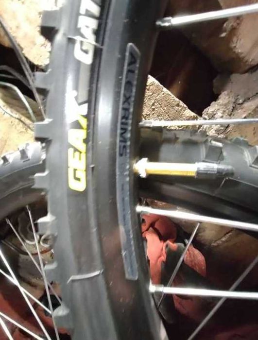 koła 26 cali obręcze Alexrims piasty shimano nowe opony Geax