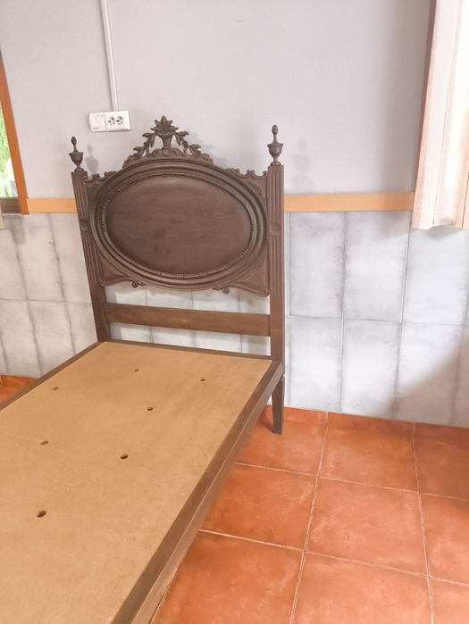 Cama solteiro D.Maria