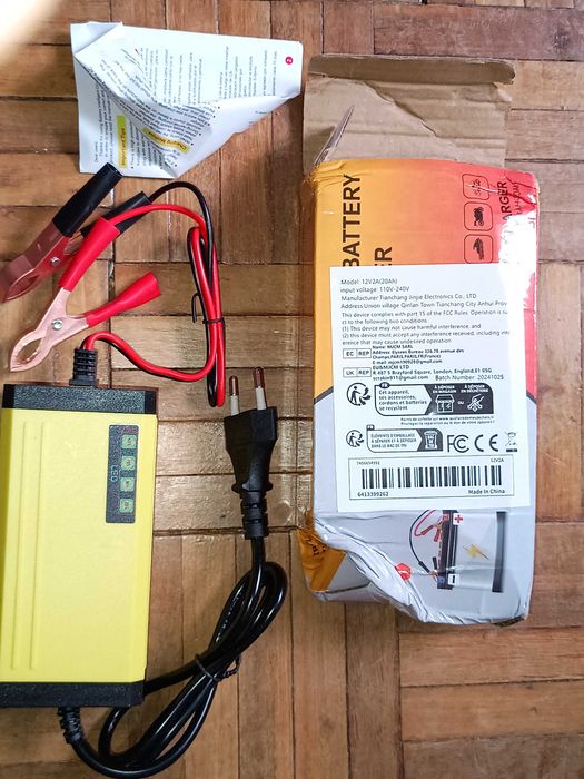 Carregador 12 volts ferramenta p/ emergências carro, mota, van, camião