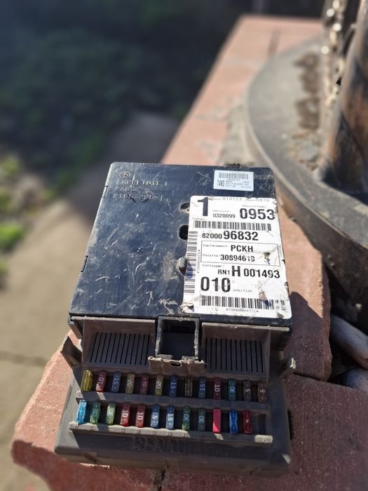 Блок запобіжників Renault