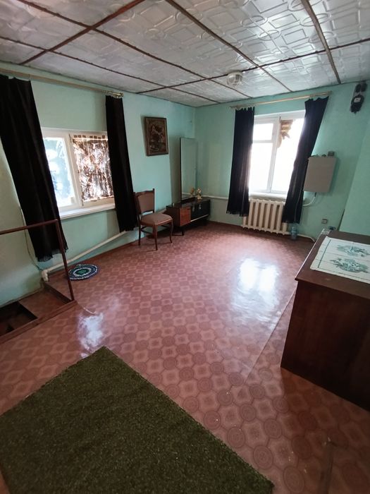Продаю дачу два поверхи, газове опалення+ пічне+ камін