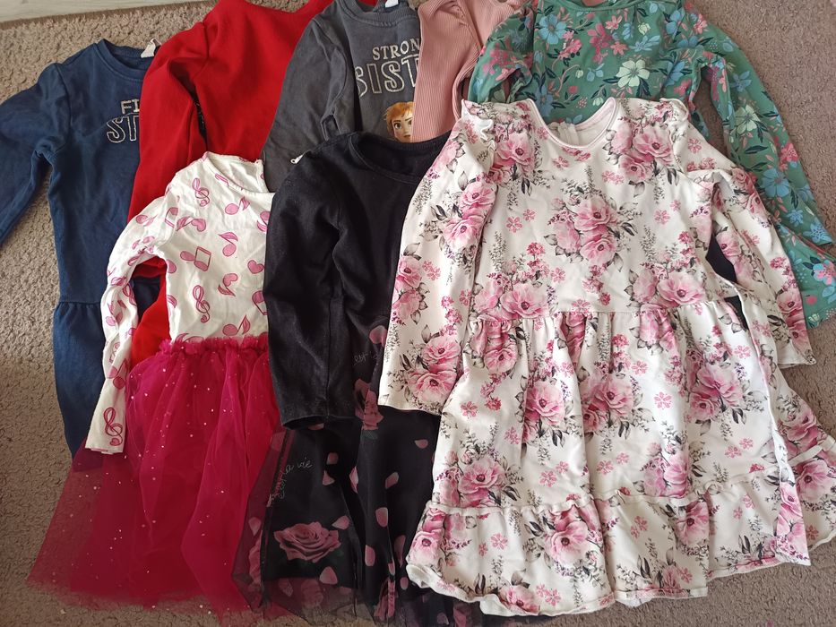 Sukienki dla dziewczynki długi rękawem