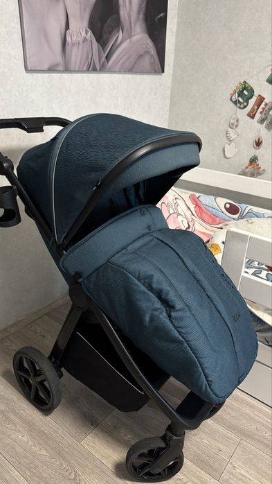 Прогулянкова коляска Carello