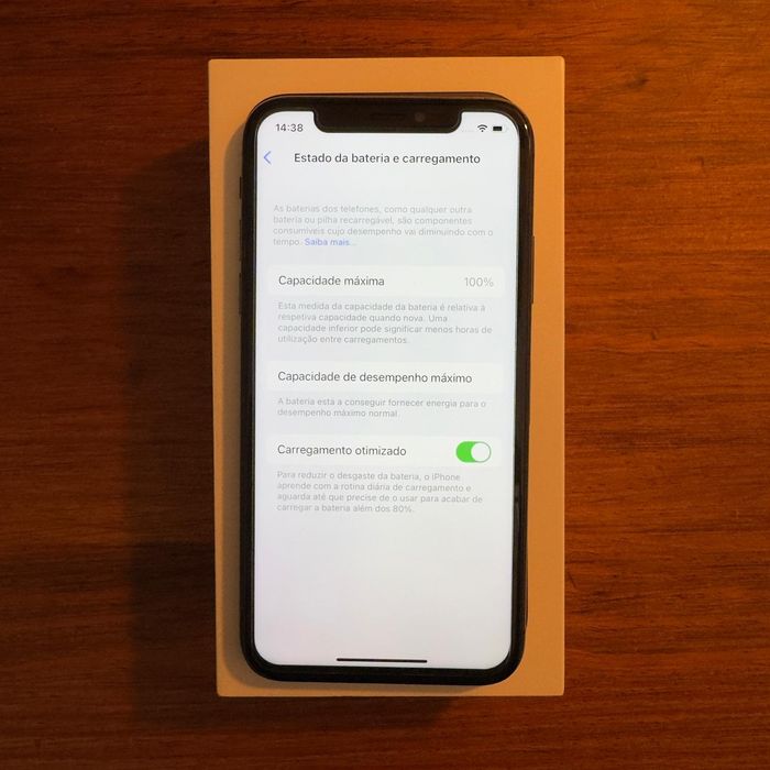 iPhone X black usado com caixa original e todos os elementos