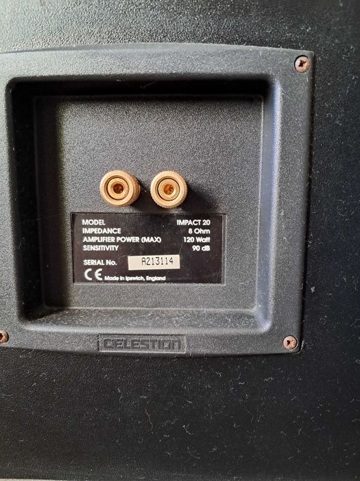 Colunas celestion impact 20