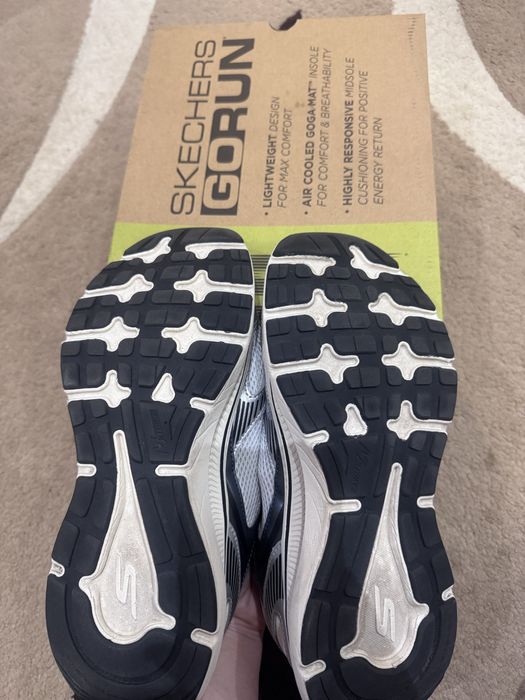 Кроссовки Skechers 42.5
