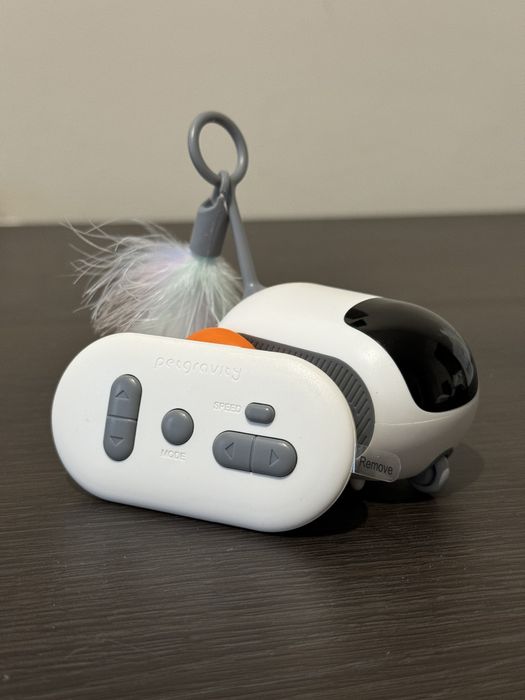 Ruchoma interaktywna zabawka dla kota