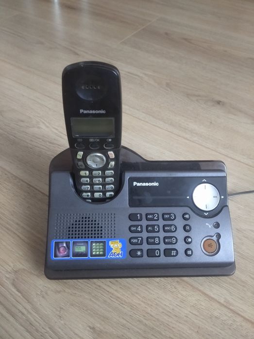 Бездротовий телефон Panasonic  КХ-TCD246UA