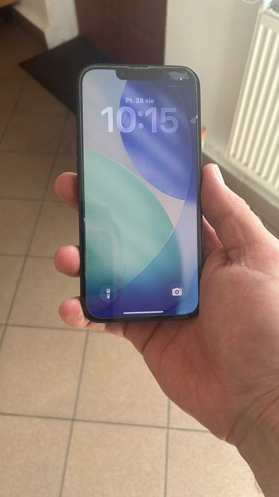 Telefon Iphone 16e.