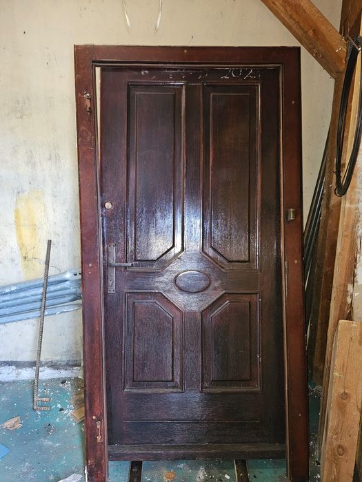 Sprzedam drzwi dębowe wejsciowe