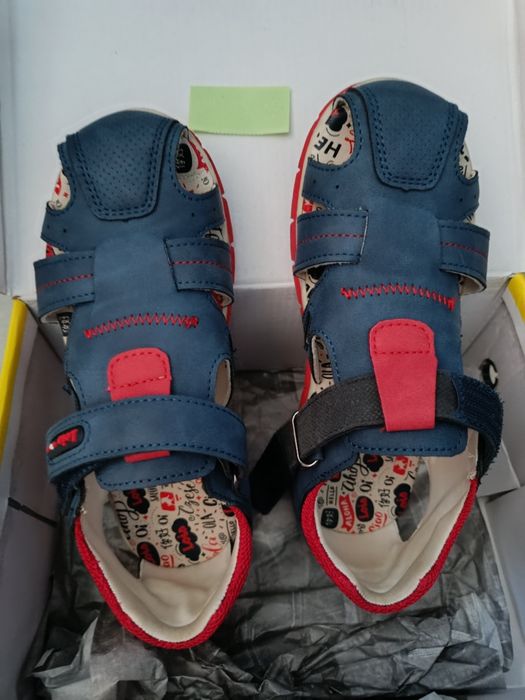 Sandálias da Lois criança