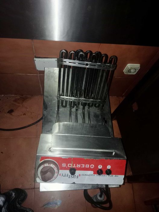 Fritadeira trifase 10L- (avariada a resistência)