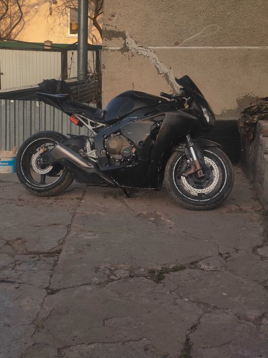 Honda sbr1000rr  фаерблейт