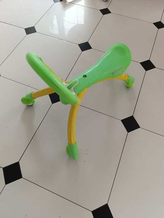 Jeździk Toyz żółto zielony