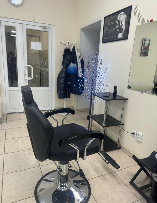 Сдам в аренду место парикмахера