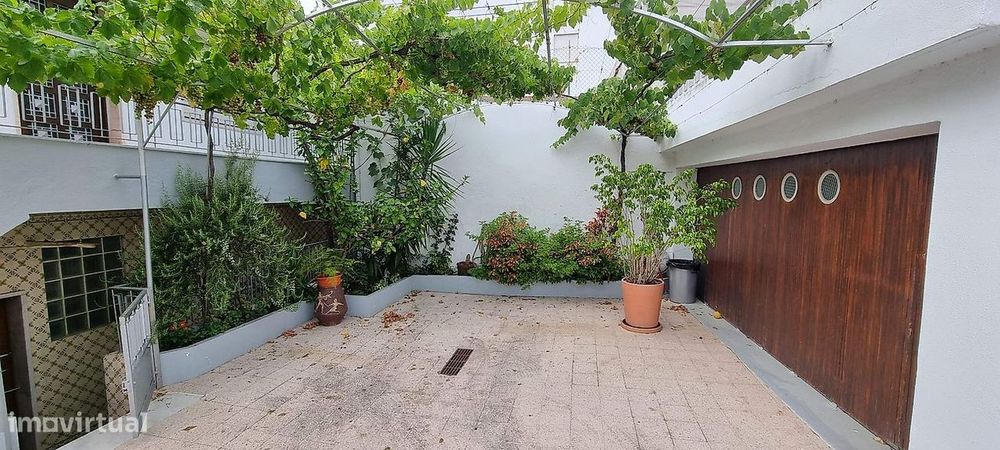 Moradia T6 para venda