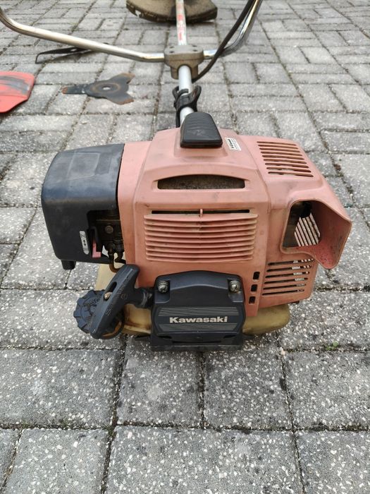 Moto roçadora Kawasaki TJ53E