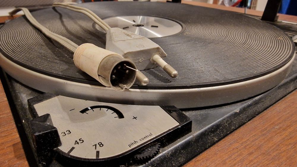 Gramofon Dual 1010