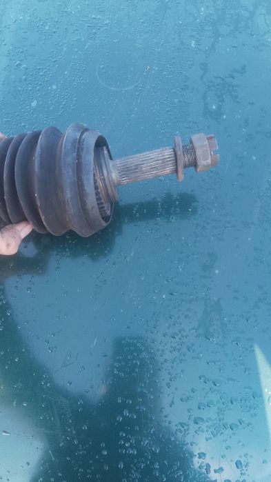 Продам по запчастинах Міцубісі карізма 1.6 1998 рік дорестайлінг