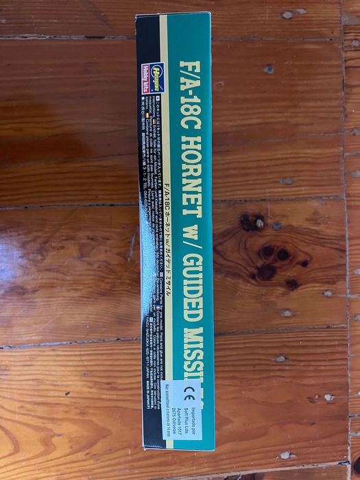 Hasegawa 1/72 F/A 18C Hornet with Guided Missiles
