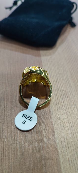 Anel God face liga de zinco dourado Unisexo