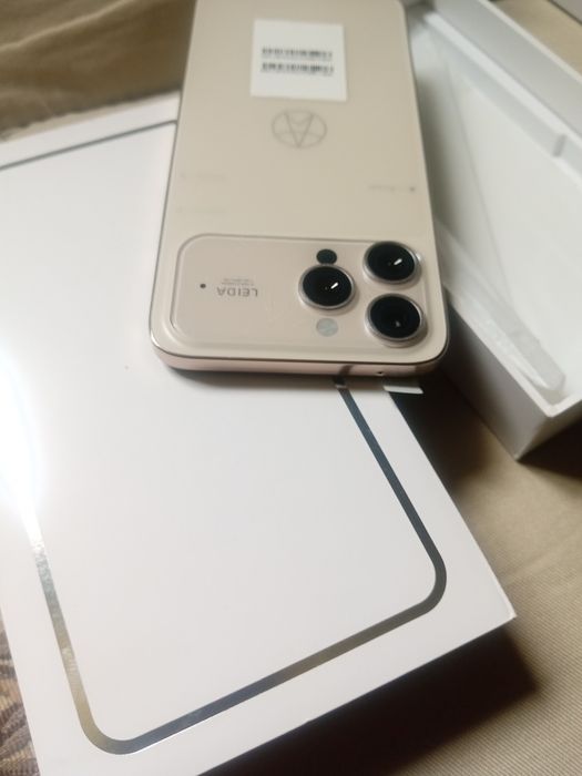 Smartphone novo f17 pro max (concorrência da Xiaomi)