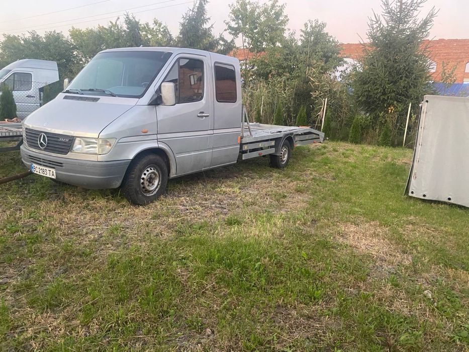 Евакуатор Sprinter 321D