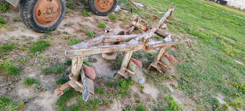 Pług Grudziądz 3 skibowy