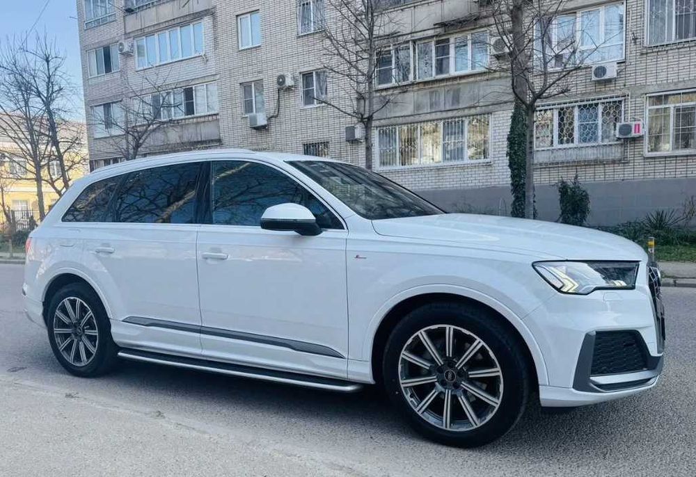 Audi Q7 45TDI  2021