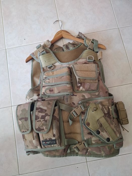 Colete Airsoft militar e cinturoes