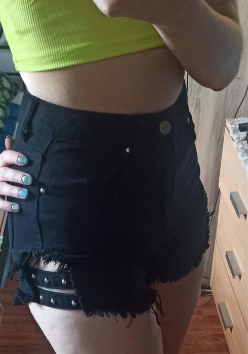 Nowe, bawelniane czarne spodenki z wysokim stanem