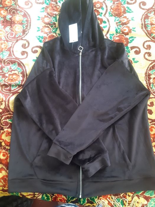 Велюрові костюми батал