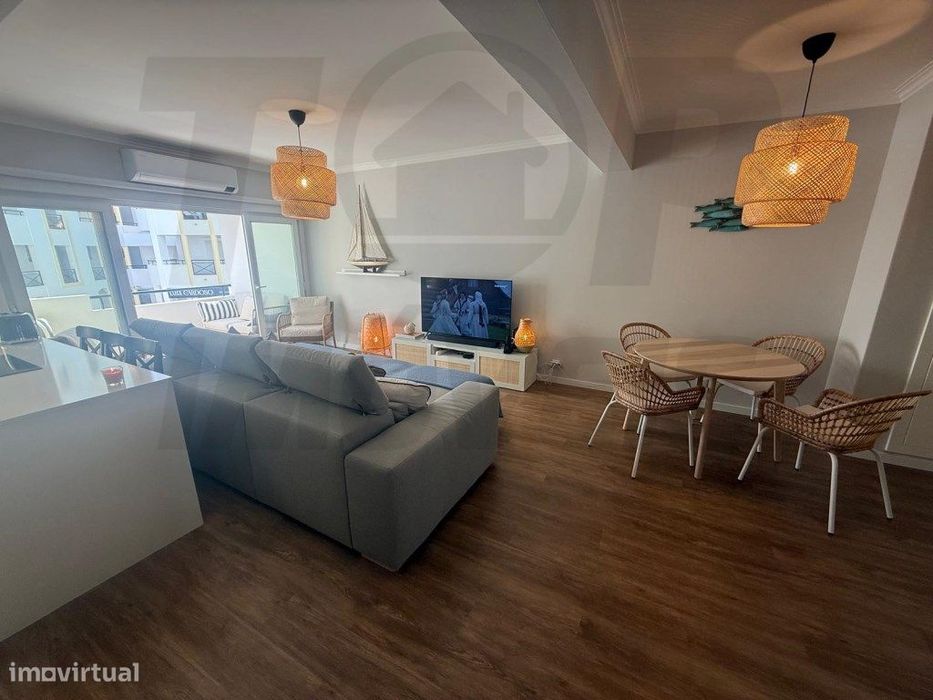 Apartamento T1 Renovado com Varanda e Piscina - Vilamoura - 399.000€