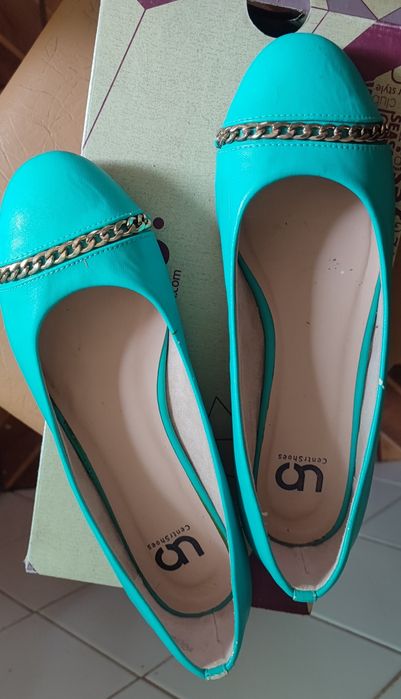 Продам туфли балетки новые