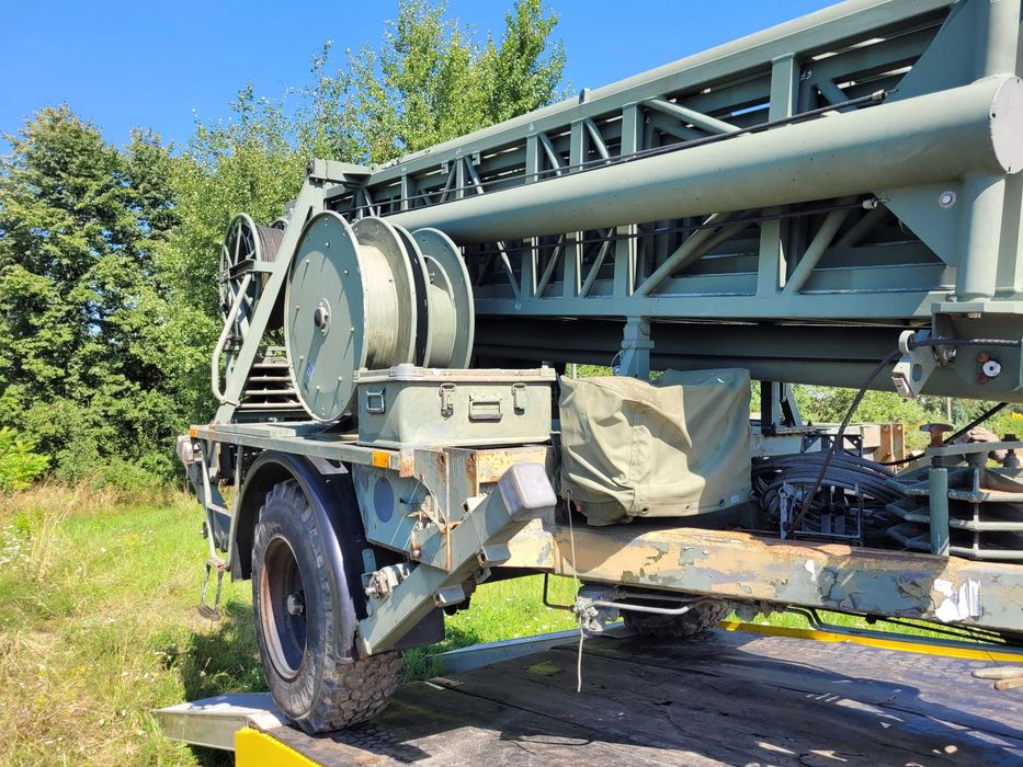 Telefonia GSM - wieża nadajnik telefonii komórkowej 25m