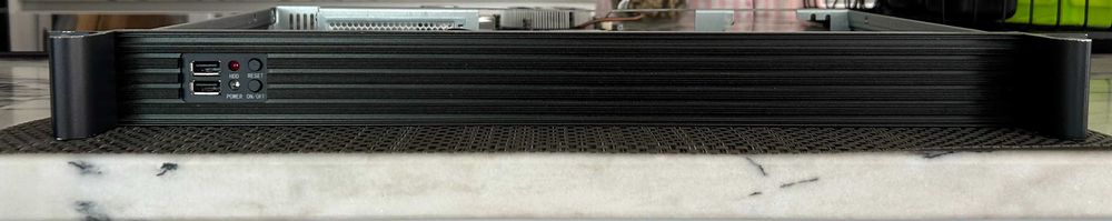 Caixa Servidor 1U – Mini‑ITX – 1x PCIe – Ideal para Firewall / NAS / Homelab