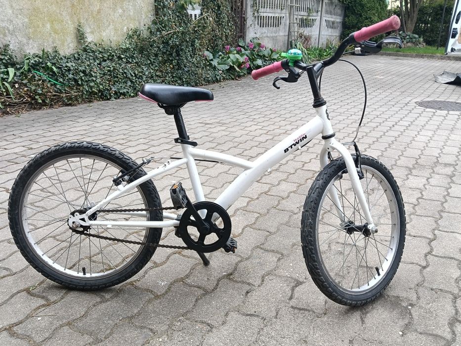 Rower Btwin 20" dla dziecka dziewczynki