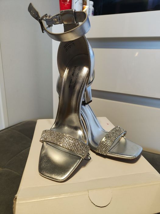 Srebrne sandałki elegamckie