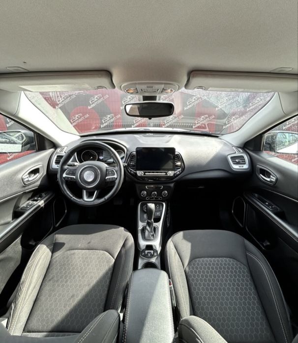 Продам Jeep Compass