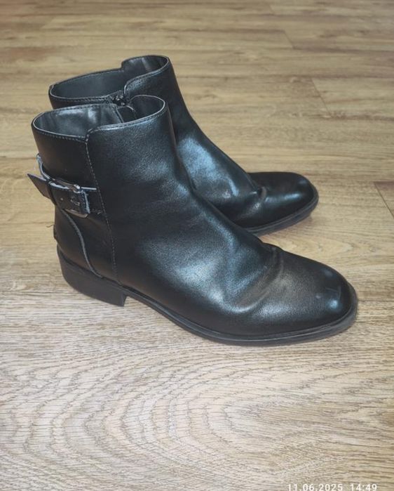 Ботинки. Черевики.