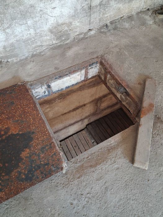 Продам 2 гаража бабурка