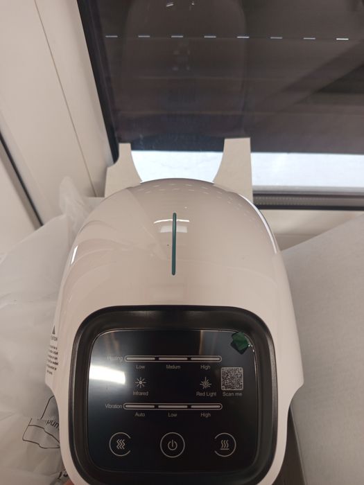 masażer kolan FORTHiQ Smart Knee Massager – Terapia ciepłem i wibracjami