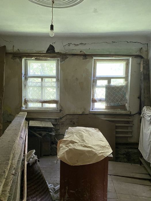 Продам будинок під реконструкцію