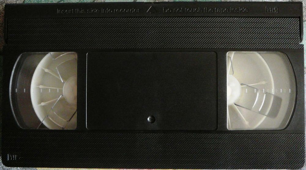 Касети vhs для відеомагнітофона або відеокамери