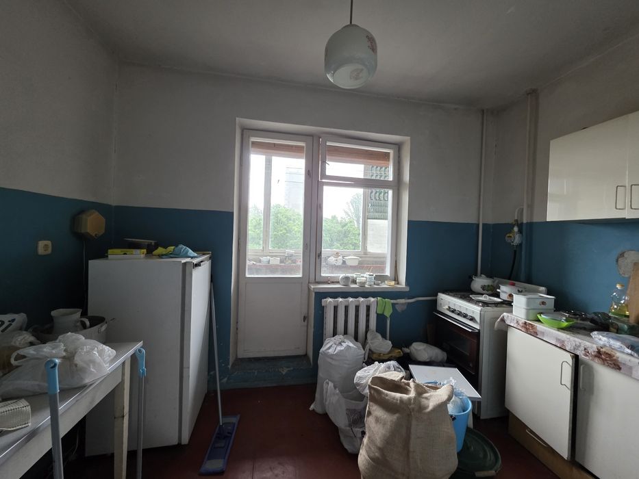 Продаж просторої 1к квартири.  Борщагівка.  Вул. Жмеринська 32
