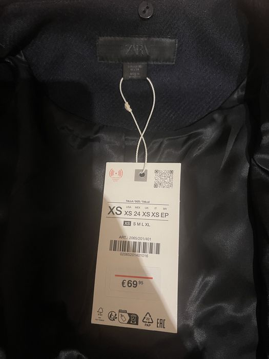 Пально,жакет  жіночий з вовни ,zara темно синє з шарфом