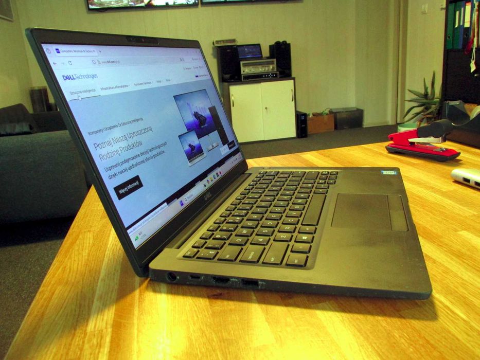 Dell Latitude 7400 14" touch i7 16GB 512GB SSD notebook (78)