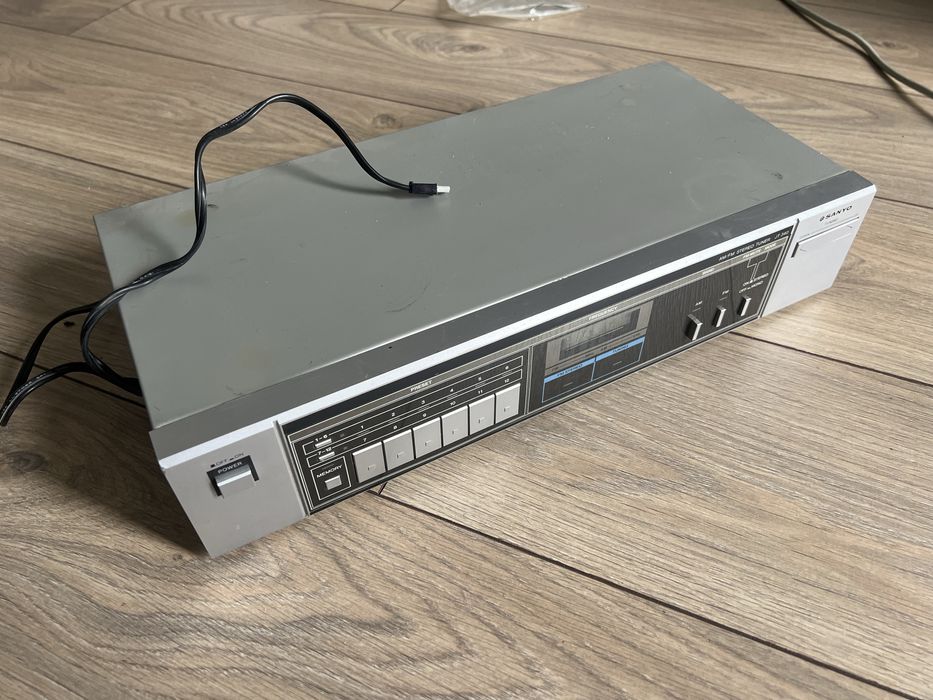 Sanyo JT 340 FM тюнер